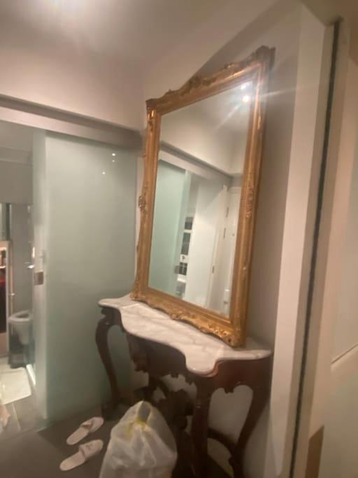 Large Studio Flat In Kensington Londýn Exteriér fotografie