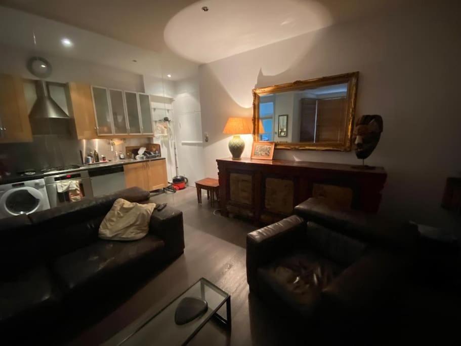 Large Studio Flat In Kensington Londýn Exteriér fotografie