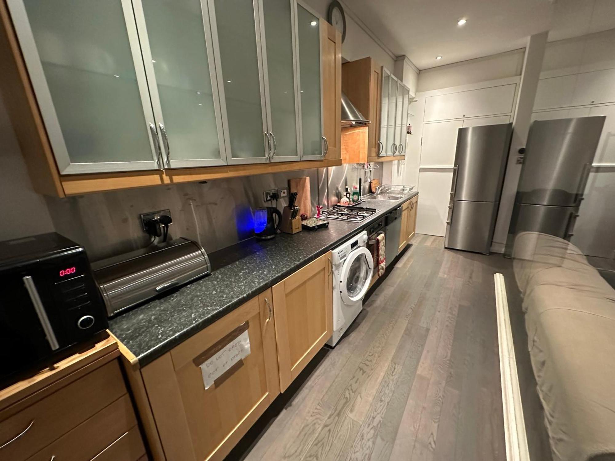 Large Studio Flat In Kensington Londýn Exteriér fotografie