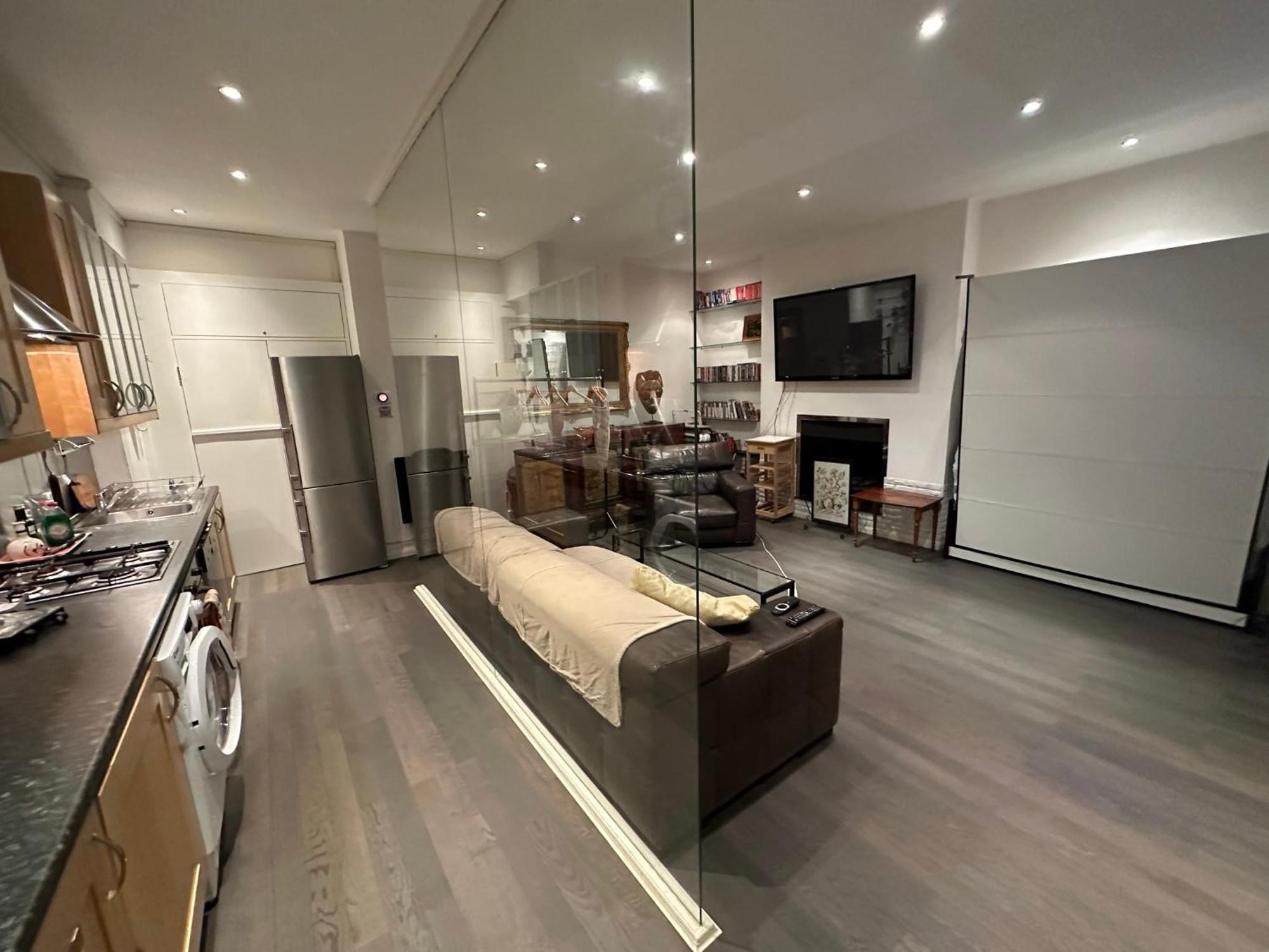 Large Studio Flat In Kensington Londýn Exteriér fotografie